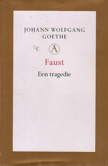 Johann Wolfgang Goethe // Faust  Een tragedie    Als Duitsland het land is van dichters en denkers, dan dankt het dat in de eerste plaats aan Goethe. Niet alleen is Goethe verreweg de beroemdste dicht