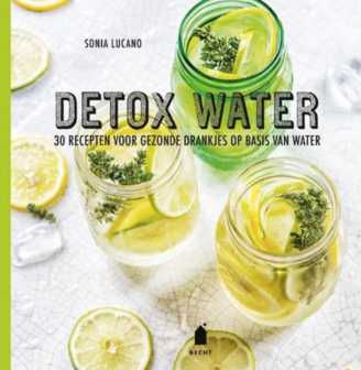 Sonia Lucano // Detox water