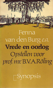 Fenna van de Burg // Vrede En Oorlog 